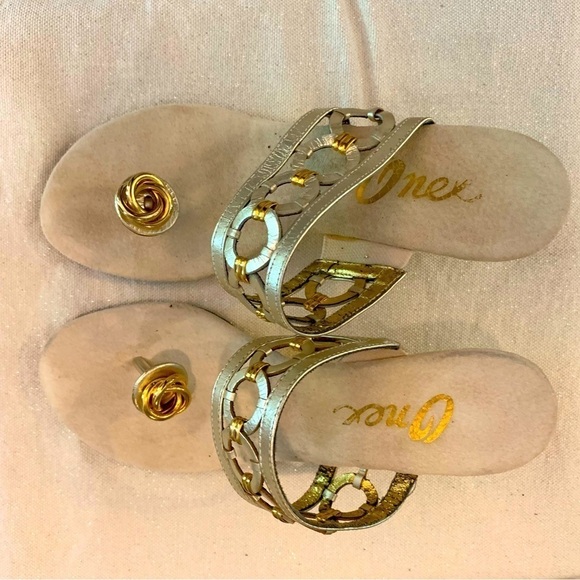 Onex Italian gold leather sandals, size 6 - Picture 1 of 7